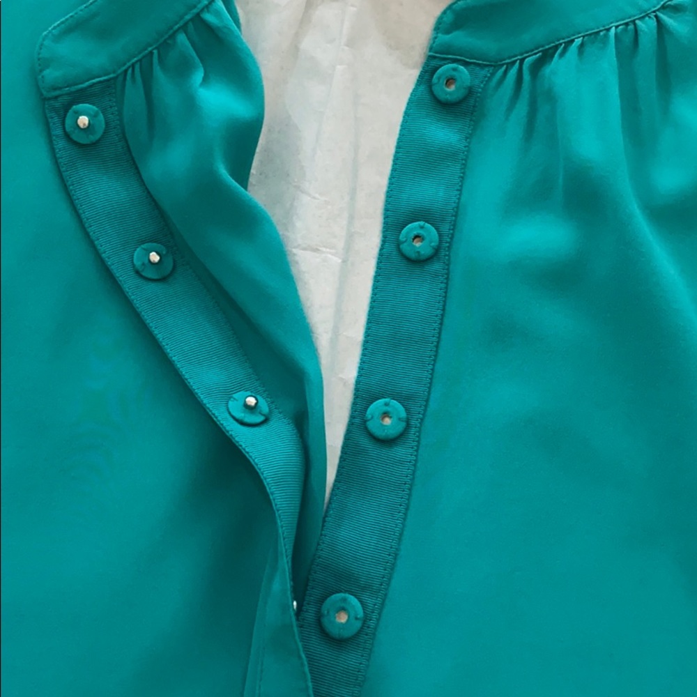 blouse - Picture 2 of 2